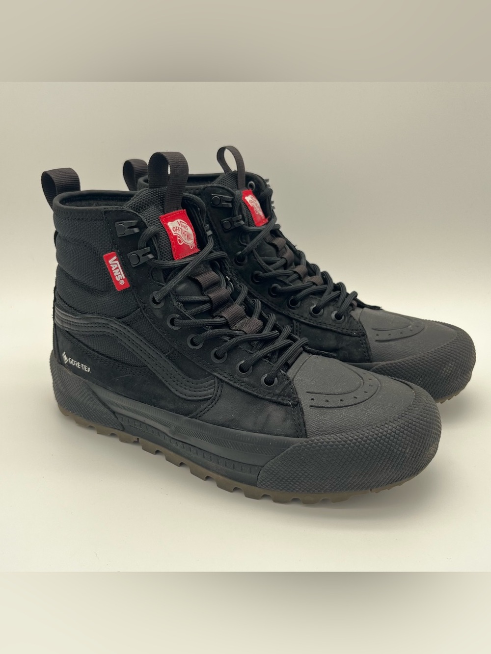 Vans Sk8-Hi Gore-Tex MTE-3 Womens Size 8 Blackout WP Cold Weather Hiking Boots